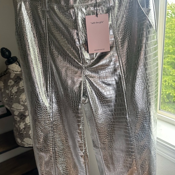Avec Les Filles croc embellished Silver Metallic Wide Leg Pants - Picture 4 of 5